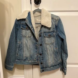 Pacsun Jean jacket with fur collar